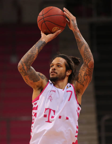 年轻攻击手 年轻攻击手